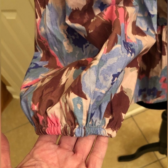 Elizabeth Gillett (Anthropologie) lightweight cover - Picture 2 of 8